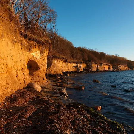 Haus Suedwester Knurrhahn Insel Poel