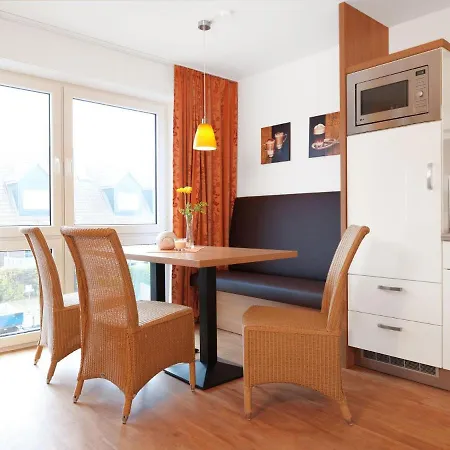 Haus Suedwester Knurrhahn Insel Poel